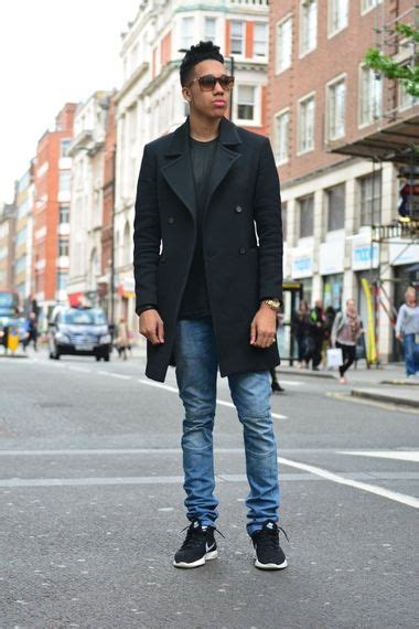black trainers with black jeans